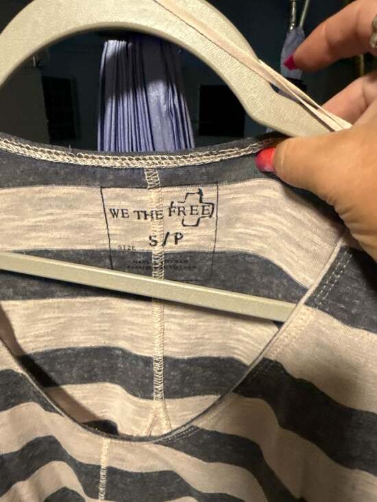 We The Free Free People Striped V-Neck Slub Knit Tunic T-Shirt - Picture 3 of 4